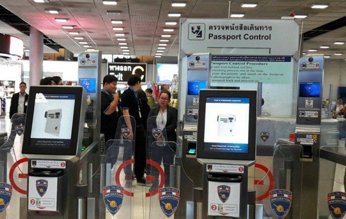 Таиландский аэропорт Суварнабхуми запустил два иммиграционных киоска