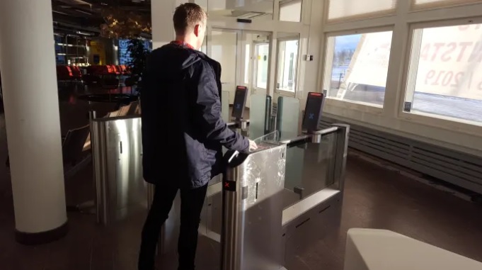 В аэропорту Эстерсунда установили автоматизированную систему выхода на посадку