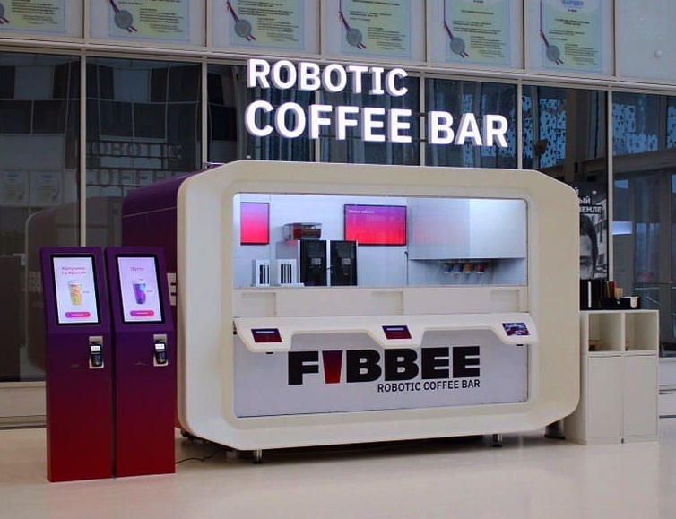 Киоски Q-45 от TouchPlat работают в роботизированной кофейне Robotic Coffee Bar