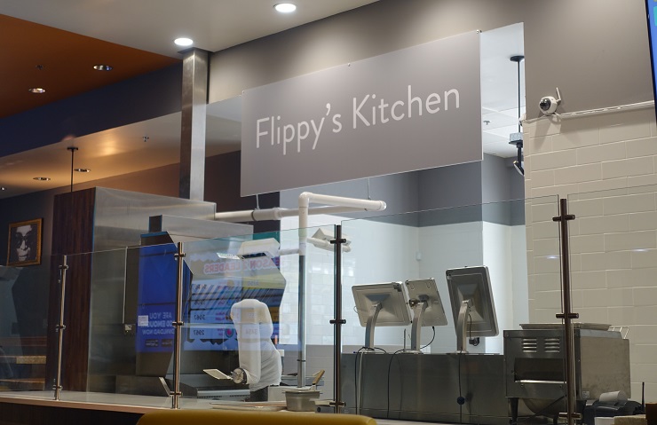 CaliBurger научил кухонного робота Flippy готовить картофель фри