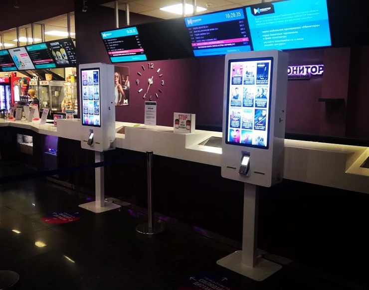 Билетные киоски TouchPlat заработали в кинотеатрах «Монитор»