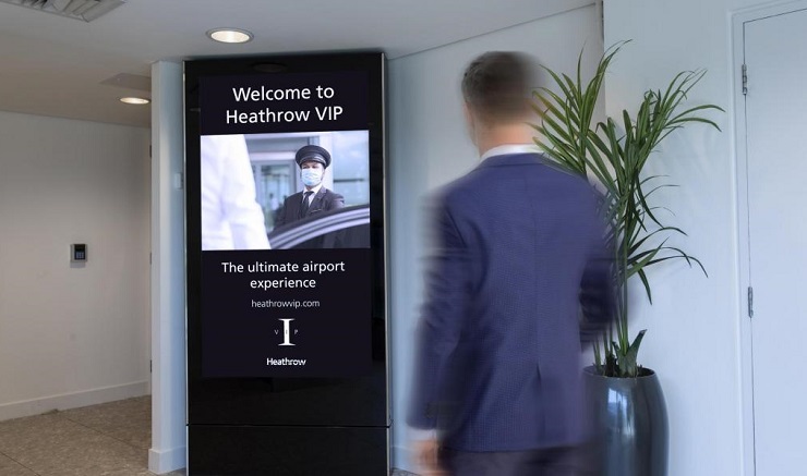 VIP-зал ожидания аэропорта Хитроу оборудовали digital signage экранами