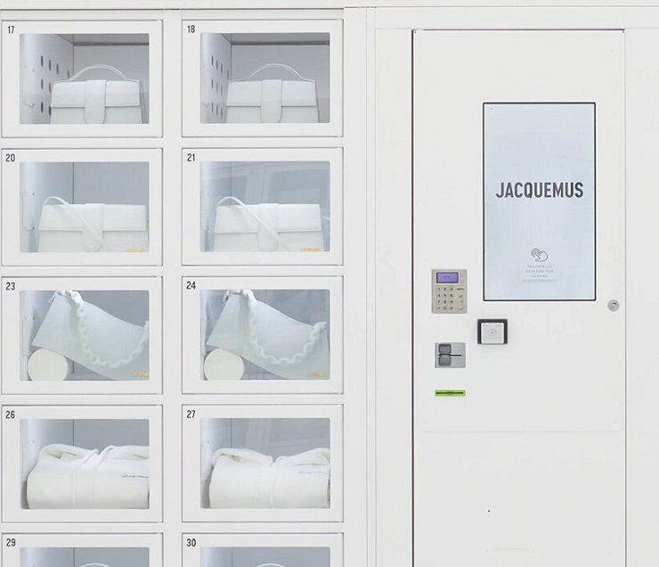 Jacquemus установил вендинговый магазин в Милане