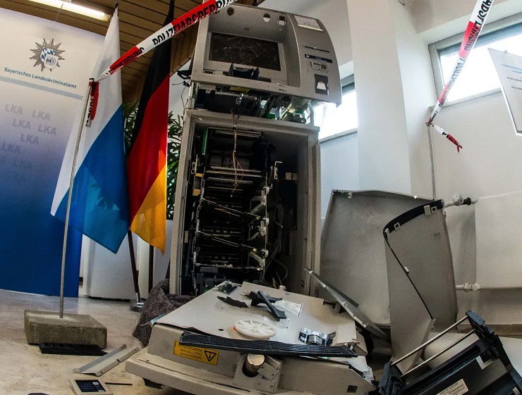 В Германии в 2022 году взорвали около 450 банкоматов