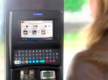 MasterCard и Parkeon превратили паркоматы в скидочные киоски 