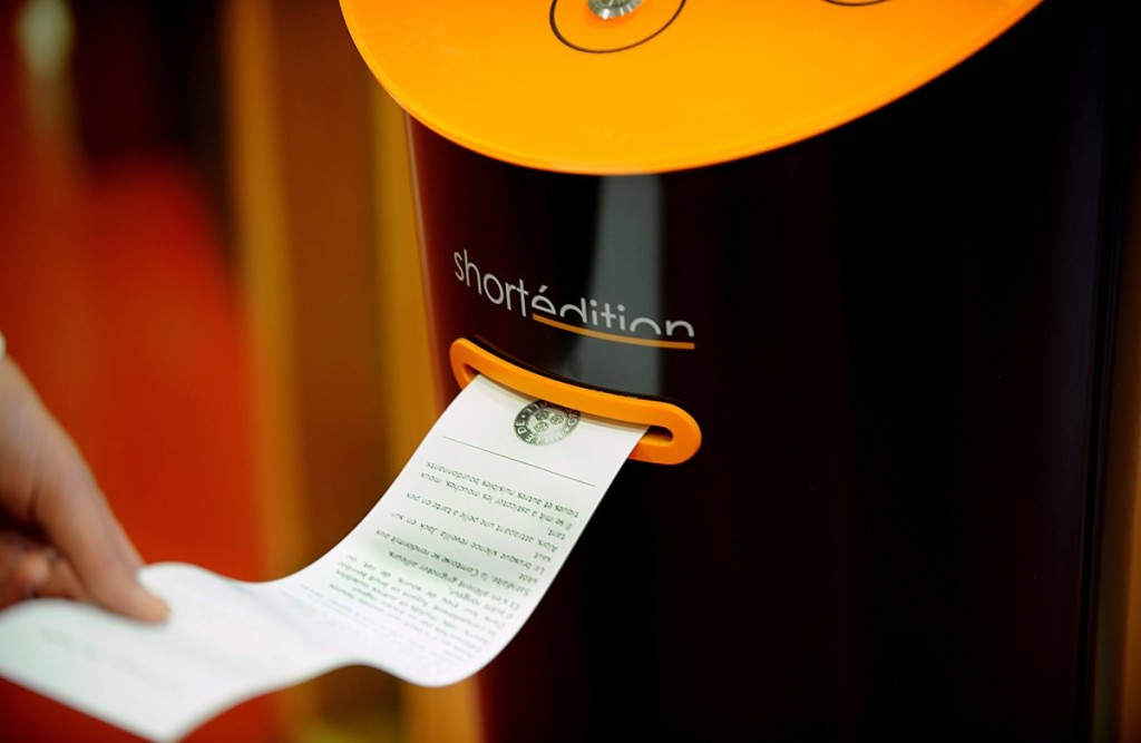 Во Франции появились автоматы, печатающие бесплатные рассказы