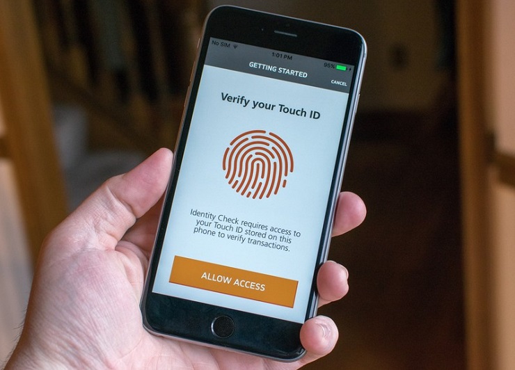 MasterCard представил приложение Identity Check Mobile для биометрической оплаты покупок в интернете