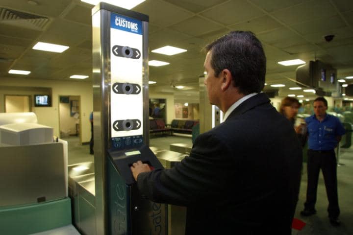 Австралийские аэропорты внедрят новую биометрическую систему проверки пассажиров к 2020 году