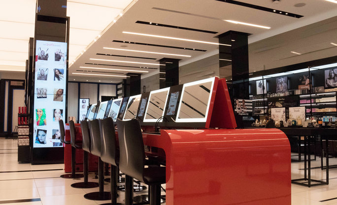 Sephora открыла свой флагманский омниканальный магазин в Париже