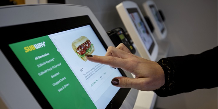Subway тестирует обновленные рестораны с киосками самообслуживания 