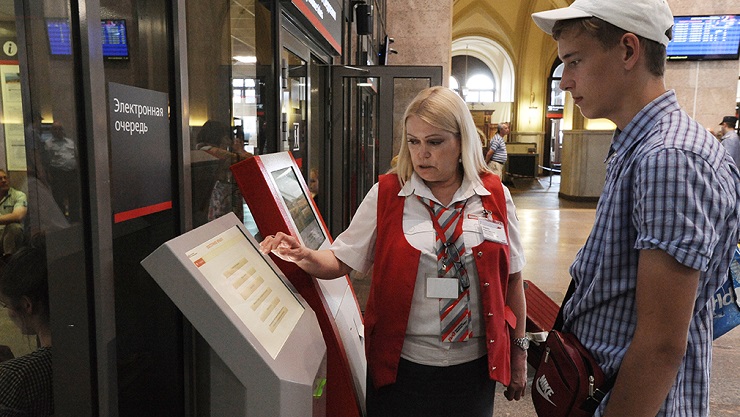 Ж/д вокзалы Москвы начали оборудовать терминалами электронной очереди
