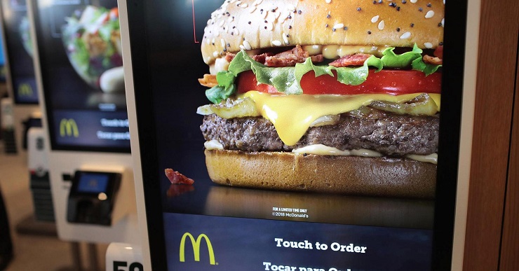 McDonald's ежеквартально будет устанавливать киоски самообслуживания в 1000 ресторанах сети 