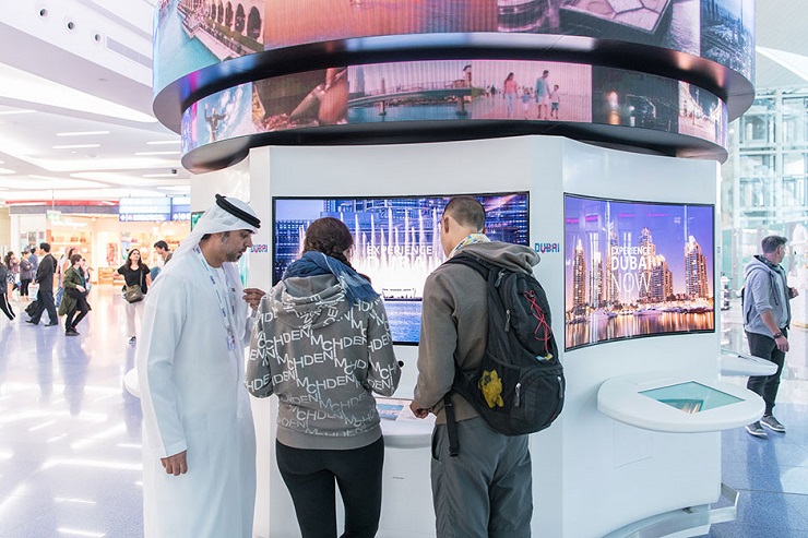Аэропорт Дубая представил интерактивный Digital Signage киоск для транзитных пассажиров