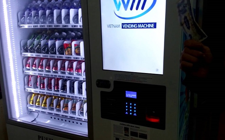 Уличную торговлю в Ханое планируют заменить вендинг автоматами 