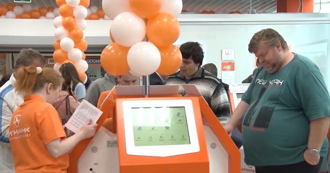 Открывшийся в Екатеринбурге магазин «Ситилинк» оборудовали интерактивными киосками 