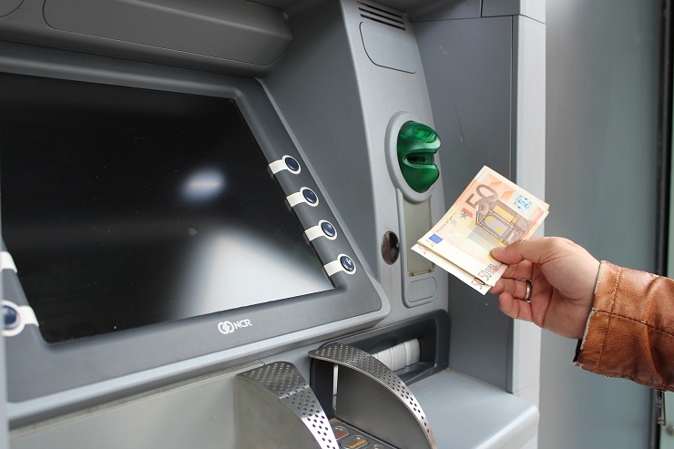 Symantec обнаружил вирусную программу для кражи денег из банкоматов