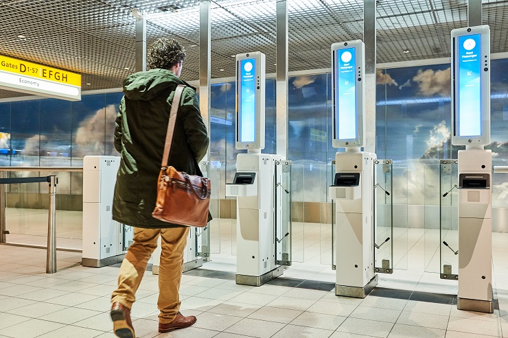 Амстердамский аэропорт Схипхол тестирует биометрическую систему обслуживания пассажиров 