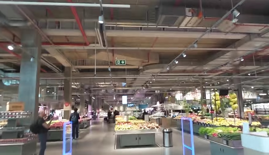 Auchan открыл «гипермаркет будущего» в Люксембурге