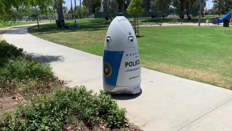 В США тестируют робота полицейского