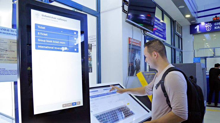 Вокзалы Ташкента оборудовали терминалами электронной очереди