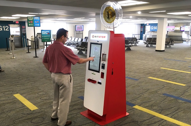 Bitstop установил Bitcoin банкомат в Международном аэропорту Майами