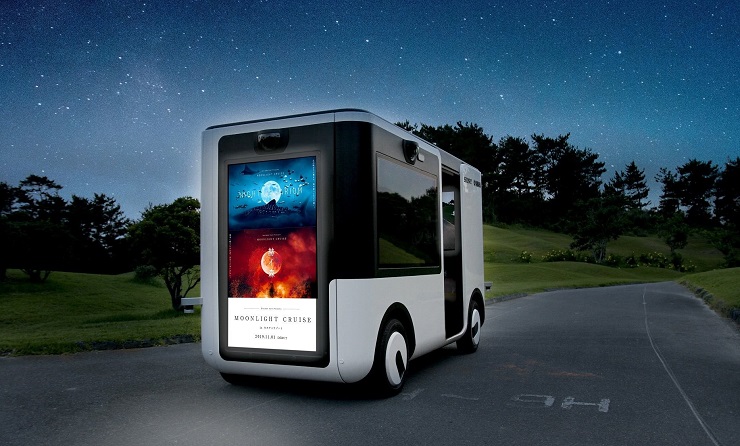Sony запускает беспилотный автобус со смешанной реальностью и рекламными дисплеями вместо окон