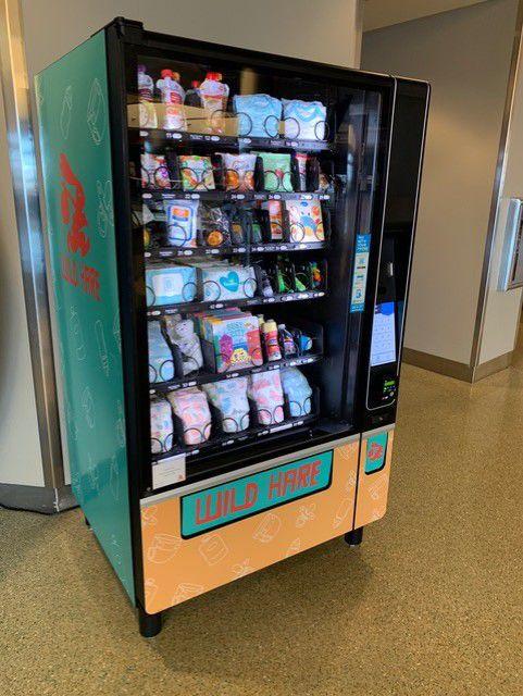 Вендинг автоматы с детскими товарами появляются в аэропортах США 