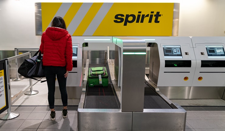 Spirit Airlines внедряет self-bag drop станции