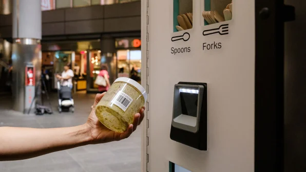 Fresh Bowl расширит сеть салатных вендинг автоматов в Нью-Йорке до 100 штук
