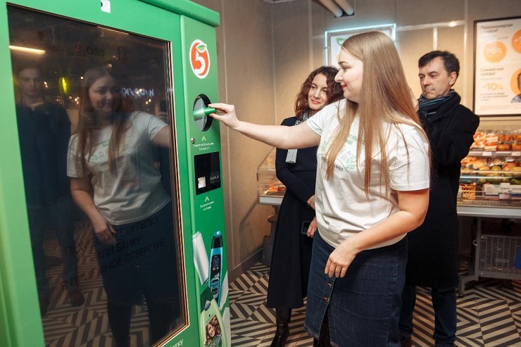 «Пятерочка» и Henkel установили фандоматы в Москве и Московской области 