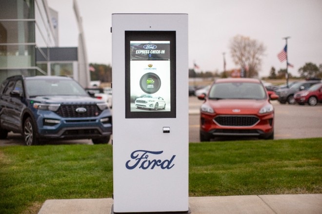 Ford предлагает дилерам цифровые сервисные киоски