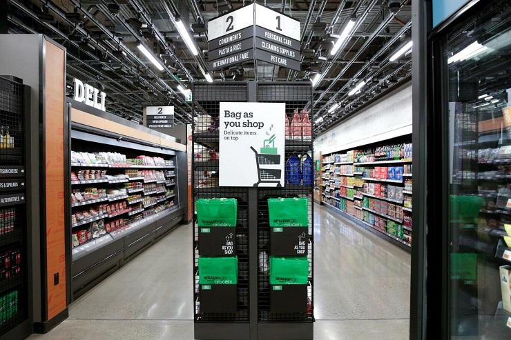 Amazon открывает первый полноразмерный продуктовый магазин Amazon Go Grocery