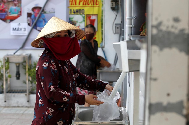 «Рисовые банкоматы» накормят бедных во Вьетнаме