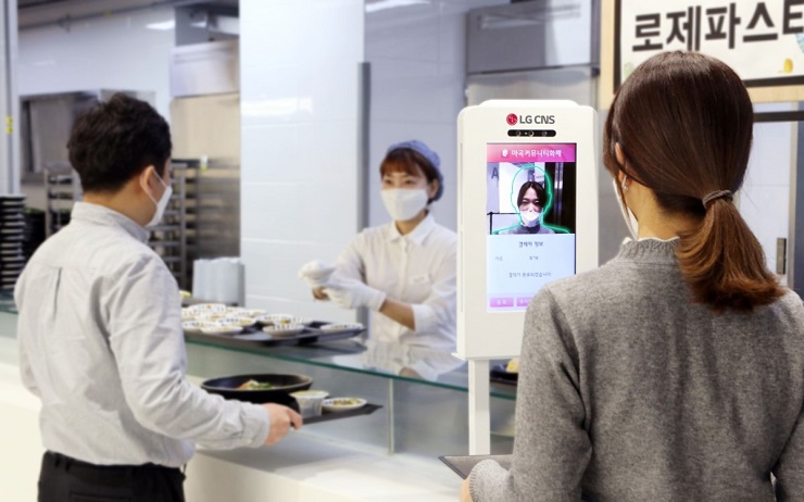 LG тестирует бесконтактную биометрическую платежную систему 