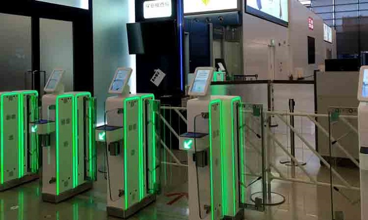 Международный аэропорт Кансай установил 12 e-gates 
