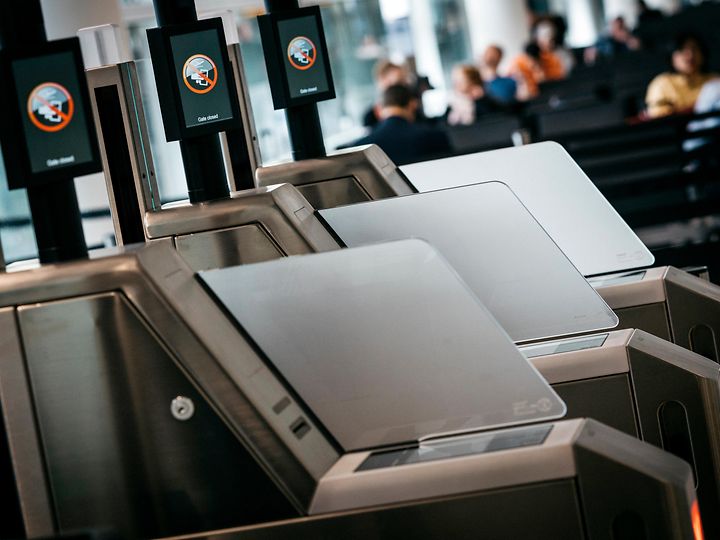 Аэропорт Хитроу установит более 400 биометрических гейтов