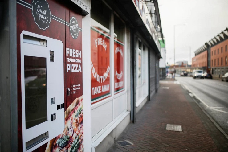 Пиццерия Pizza Bella установила первый в Великобритании пиццемат Smart Pizza