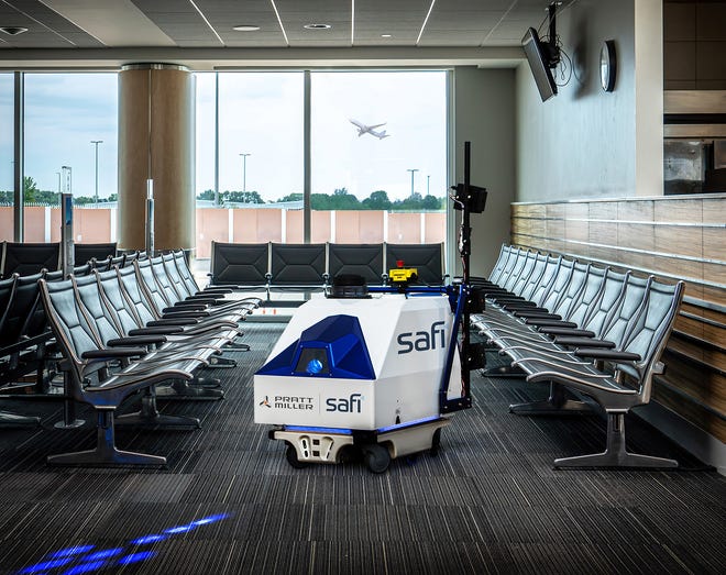 Робот SAFI займется дезинфекцией аэропорта Ла-Гуардиа в Нью-Йорке