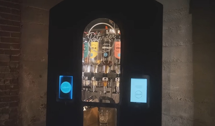 Rotender представил вендинг автомат для приготовления коктейлей в барах