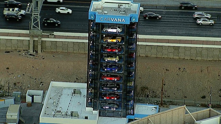 Очередной вендинг автомат по продаже автомобилей запустили в Лас-Вегасе
