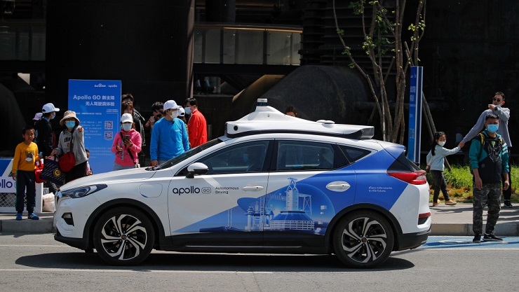 Baidu запустил в Пекине платный сервис роботакси