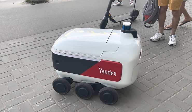 «Яндекс» запустил роботизированную доставку еды в Ленинградской области