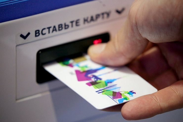 ВТБ планирует организовать выдачу карт в устройствах самообслуживания