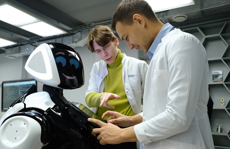 В Санкт-Петербургском политехническом университете начнет работать робот