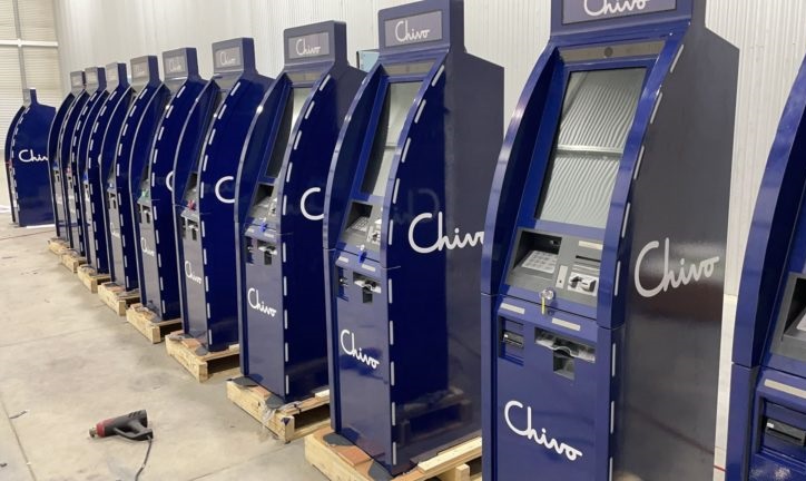 Сальвадор развивает сеть биткойн-банкоматов Chivo в США