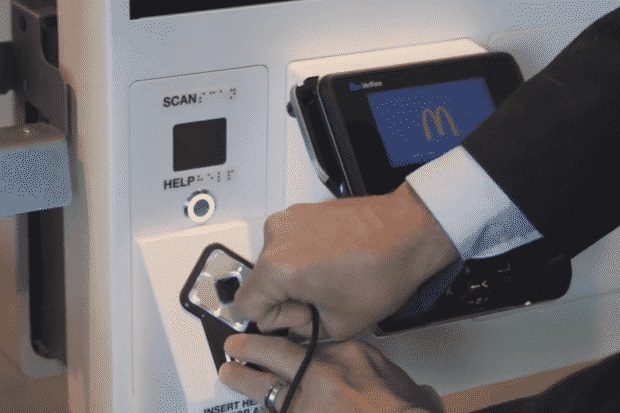 Терминалы самообслуживания McDonald's станут доступнее инвалидам