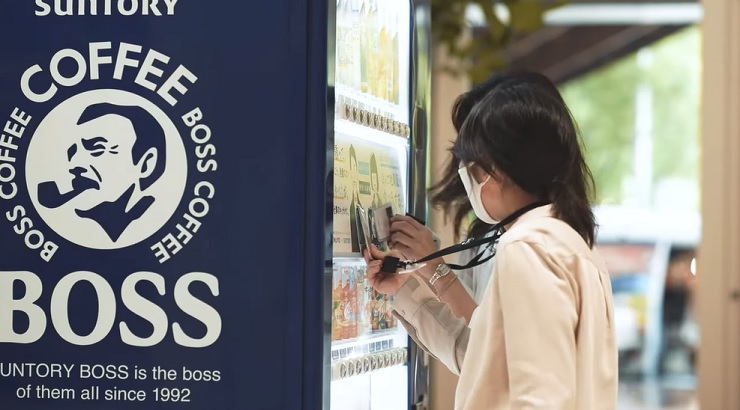 Вендинговый автомат Suntory стимулирует общение между коллегами