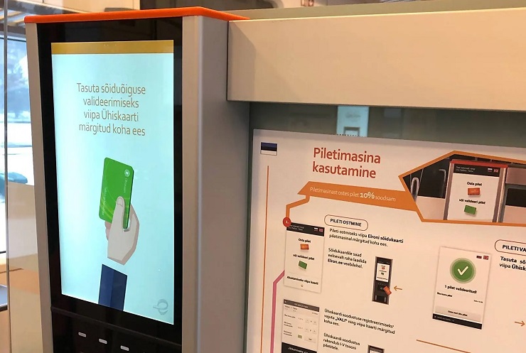 В Эстонии билетные терминалы ж/д перевозчика Elron получили безналичную оплату 