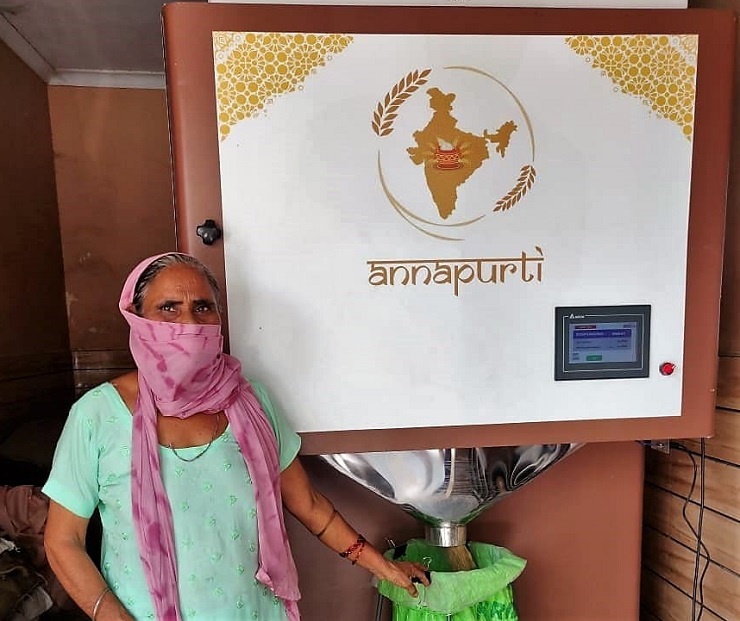 Биометрические зерновые вендинг автоматы борются с голодом в Индии