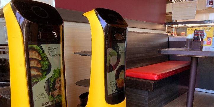 Сеть ресторанов Kura Sushi внедряет роботов официантов Kur-B